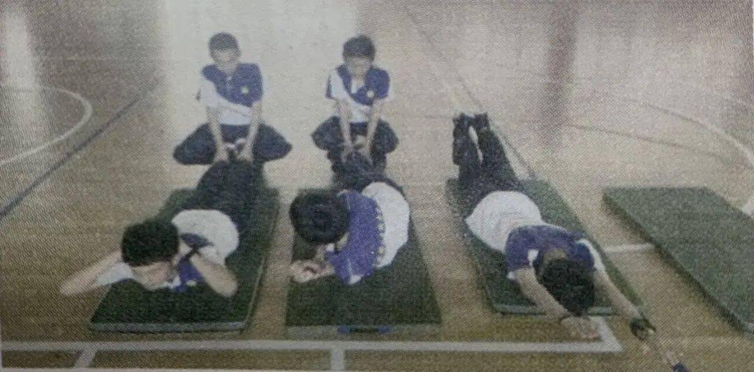 有什么办法可以快速提升仰卧起坐 1d5ebd9e89784d1e83ed212df0766721.jpeg