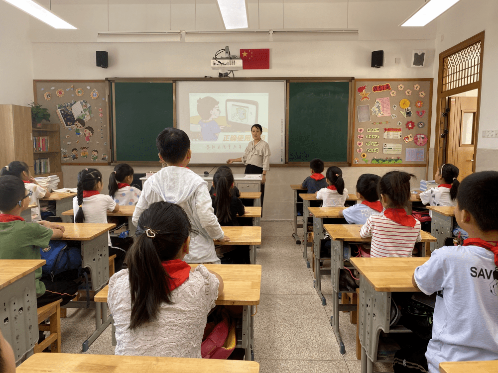 小学▲后塍学校▲第三中学▲第七中学▲张家港高级中学▲凤凰高级中学