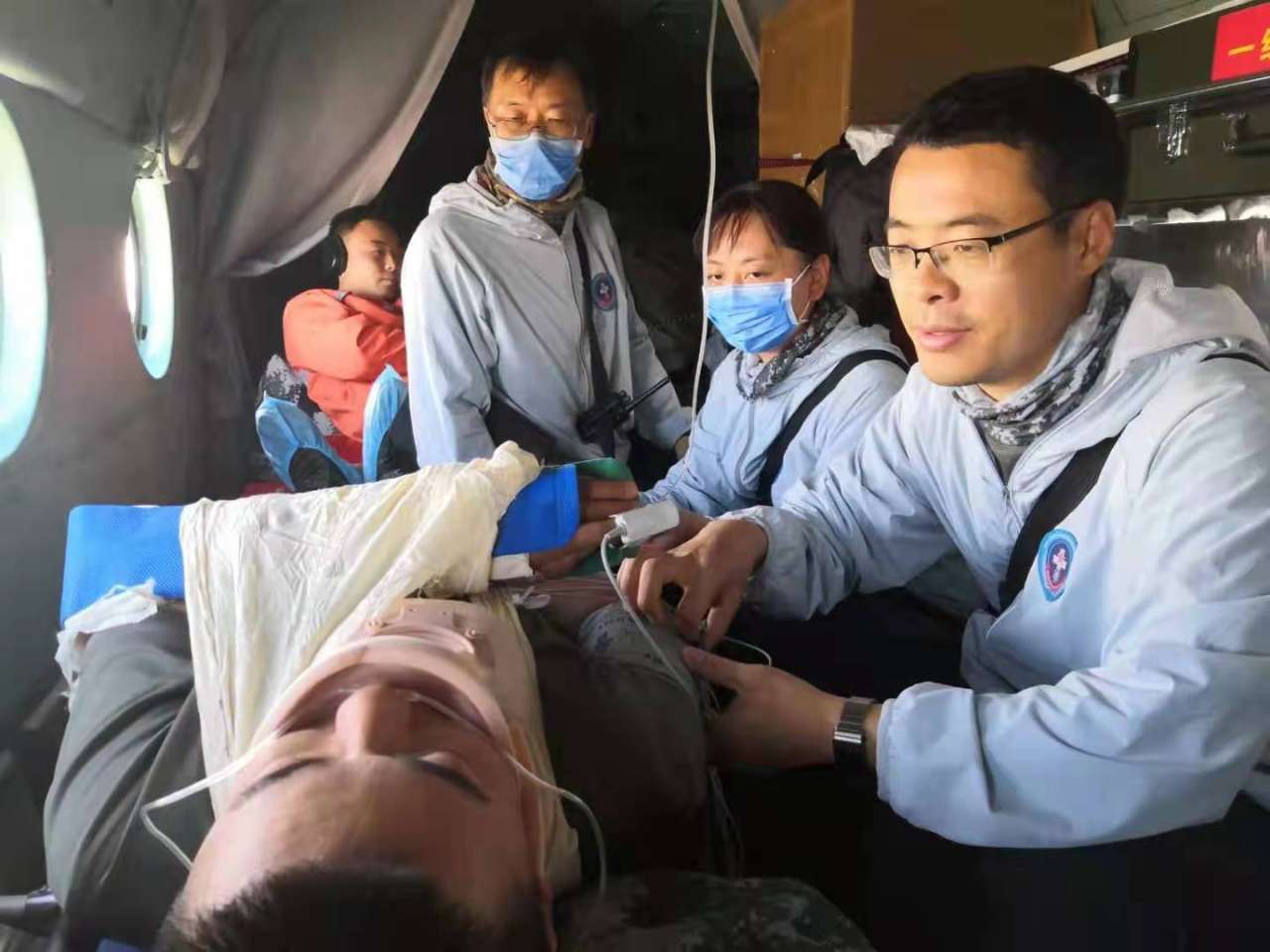 一切为了飞天英雄平安归来——神舟十二号医疗救护队卫勤保障任务侧记