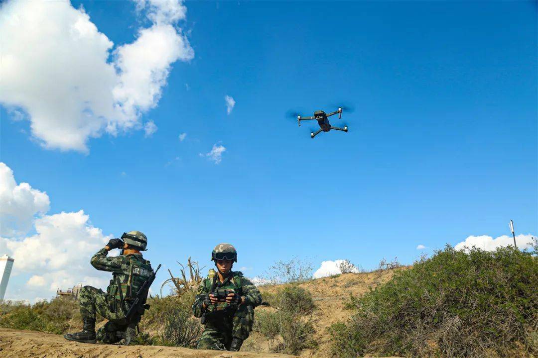 武警飞行图片