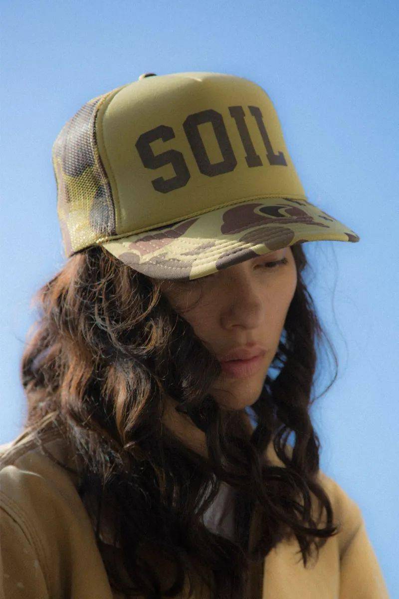 品牌 功能性与街头感的糅合，BAPE? x Barbour 联名系列正式登场