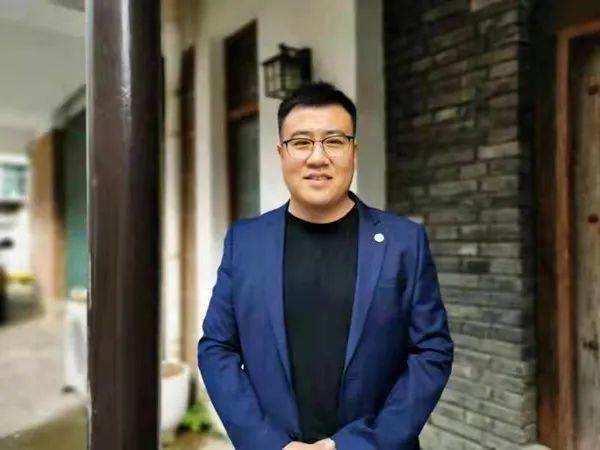 刘镇|这一瞬间，看见父母的衰老