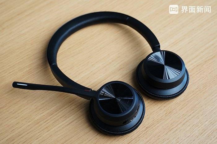 定位办公需求，Poly Voyager 4300 UC无线蓝牙耳机体验