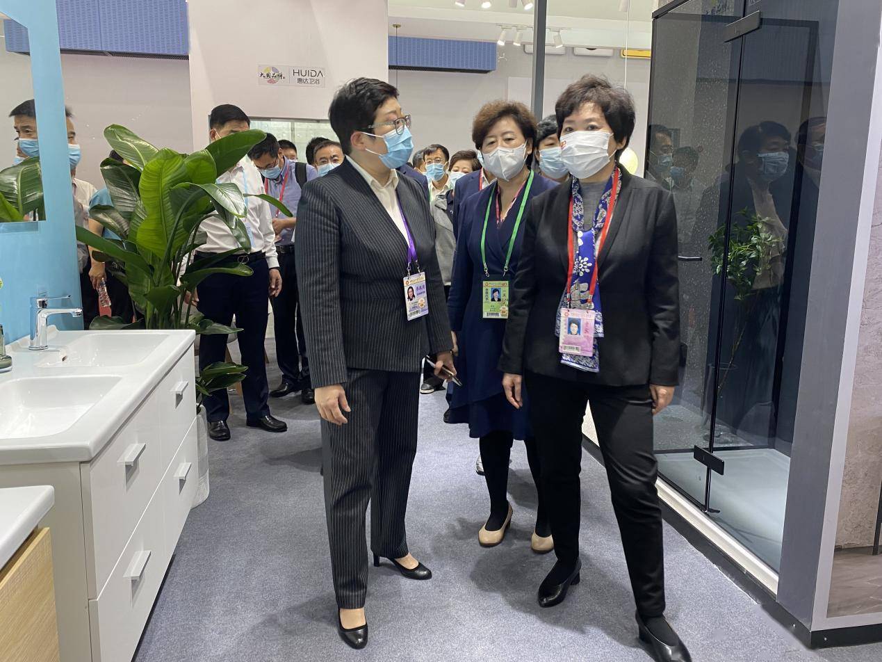 张锋,河北省商务厅党组副书记一级巡视员裴世馨,唐山市副市长张月仙