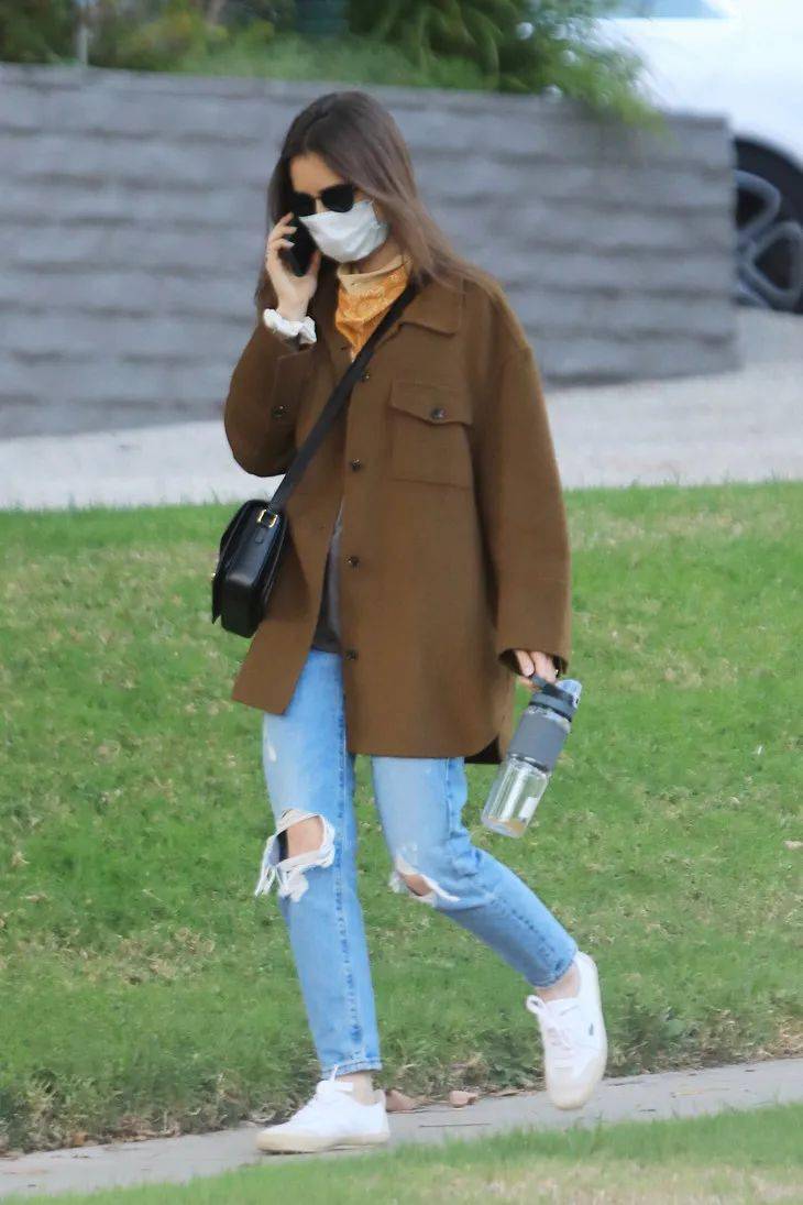 设计 听说白百何的OOTD，要盖着脸看