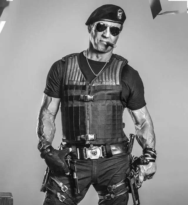 兰博|史泰龙告别《敢死队4》和整个系列，第一主角交给了他