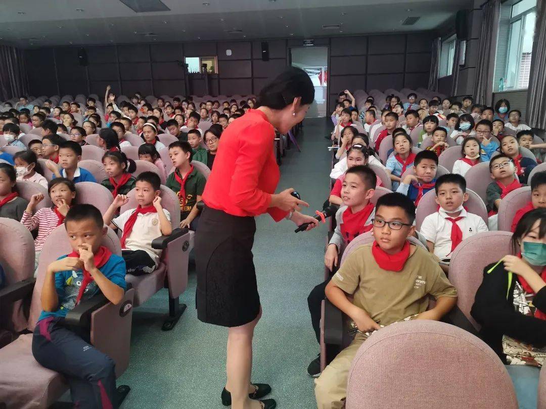 培养创新思维共创美好未来长宁实验小学威宁小学参与科学传播进校园