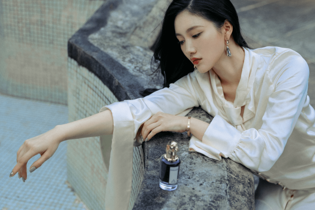 author 毛衣+半裙，衬衫+阔腿裤=2021王炸组合！这么穿活该你美！！