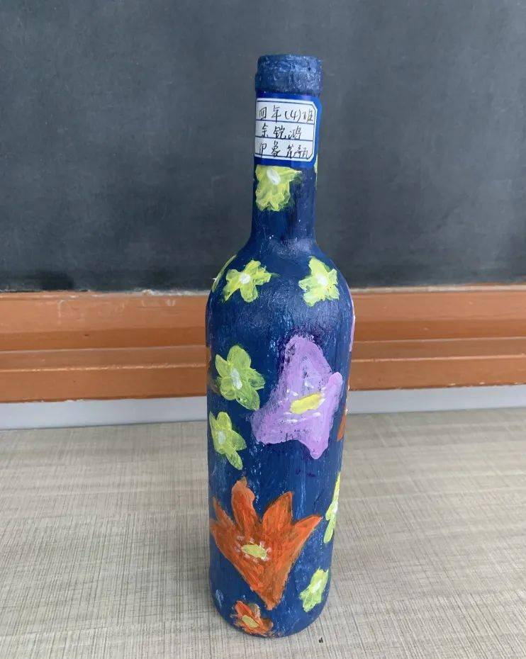 绿色环保变废为宝辛厝寮小学举行环保手工作品制作比赛
