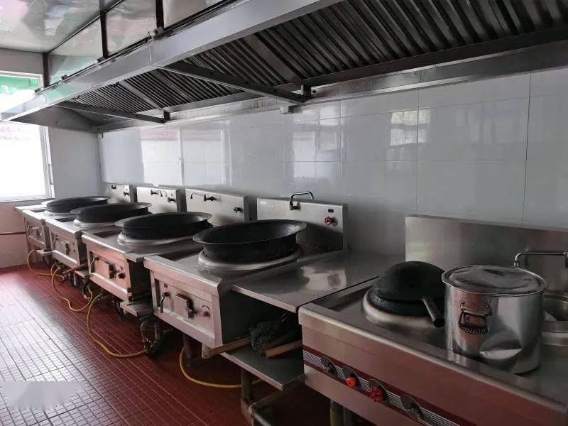 富阳智能阳光厨房上线直播学校食堂后厨保障舌尖安全