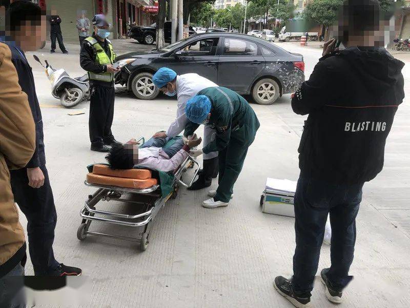 浦北南区路口两车撞致一人受伤送医院