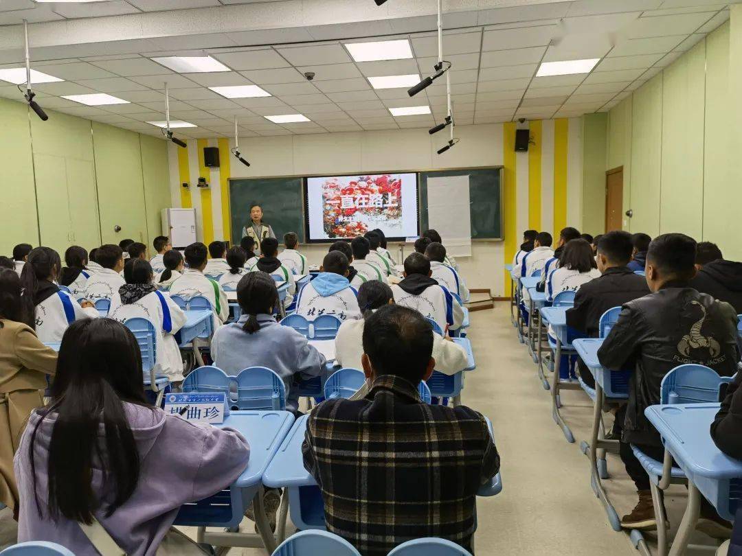 林芝市第二高级中学图片