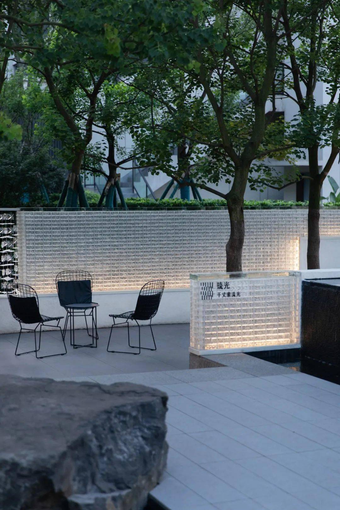 南通●世纪云辰 / maxi美溪景观入门处的景墙与门廊