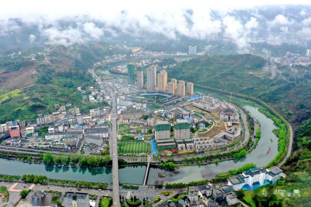 宣恩以创则必优的决心, 外炼"颜值",内修"气质", 全县干群接