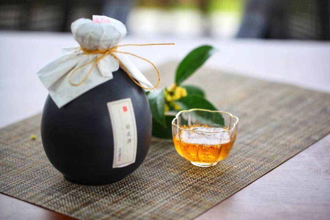 水印·桂花酒水印·桂花蜜茶桂花糕手作体验龙脊梯田游览龙脊梯田是"