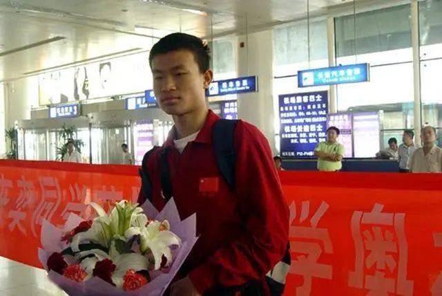 形象|北大“韦神”再现，精神面貌焕然一新，路人调侃：秒变男神！