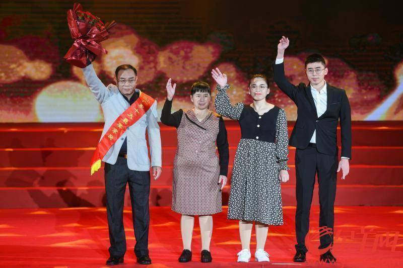 深圳 陈春华家庭佛山 伍光玉家庭河源 雷明江家庭梅州 李锦让家庭惠州