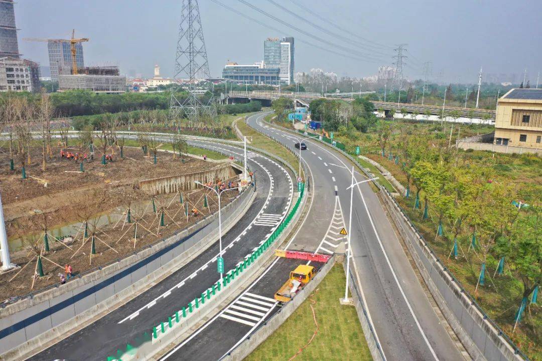 而除了s4沪金高速奉贤辖区内还有哪几条高速公路呢?