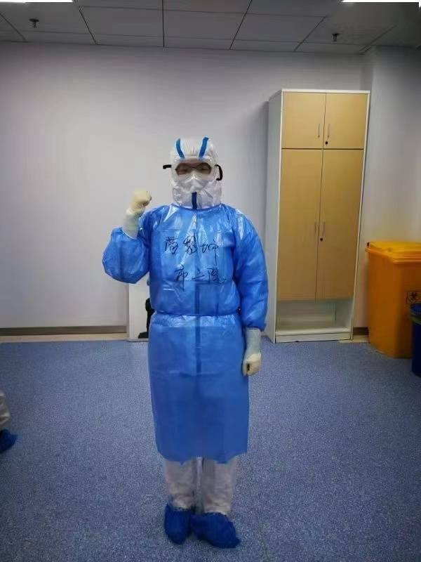 张静|他们，去年赴武汉抗疫，现在又冲上兰州救治一线