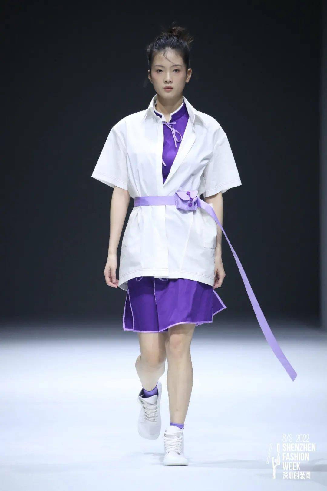 服装 S/S2022深圳时装周｜DAY4：别样角度，诠释「型」之烂漫