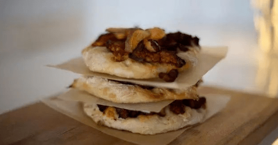 人体|老人每天早上吃一个鸡蛋,对身体到底好不好?听听专家怎么说