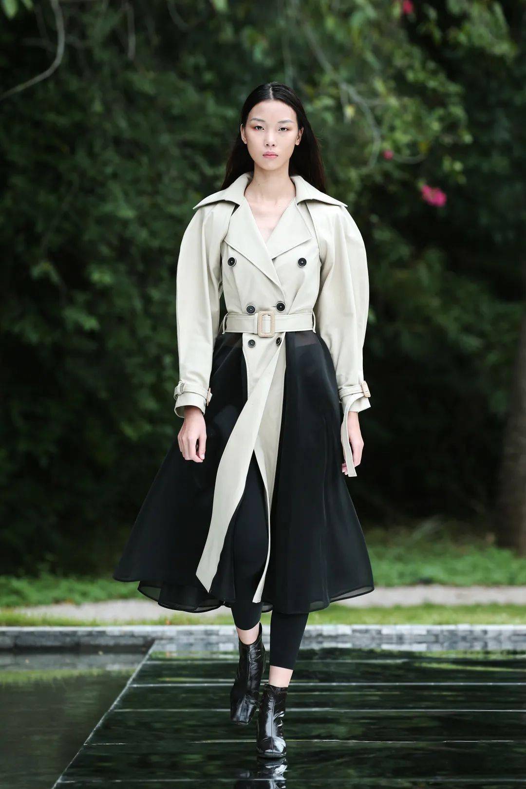 服装 S/S2022深圳时装周|DAY4:别样角度,诠释「型」之烂漫