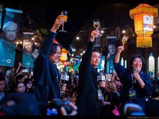 戏剧节|金星在乌镇戏剧节开吐槽大会,点评批评孟京辉赖声川格局太小