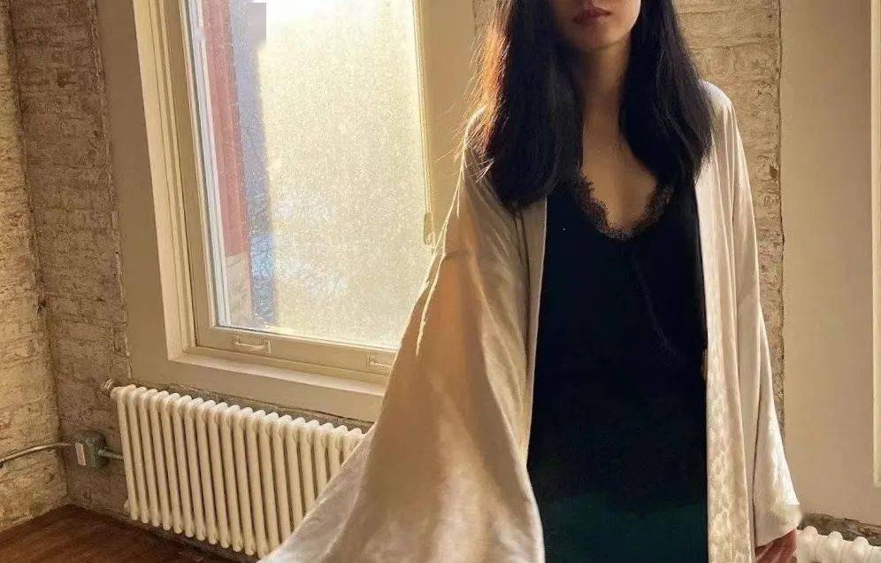 漂亮 基础款怎么穿出高级感？这些女设计师给的答卷可太漂亮了！