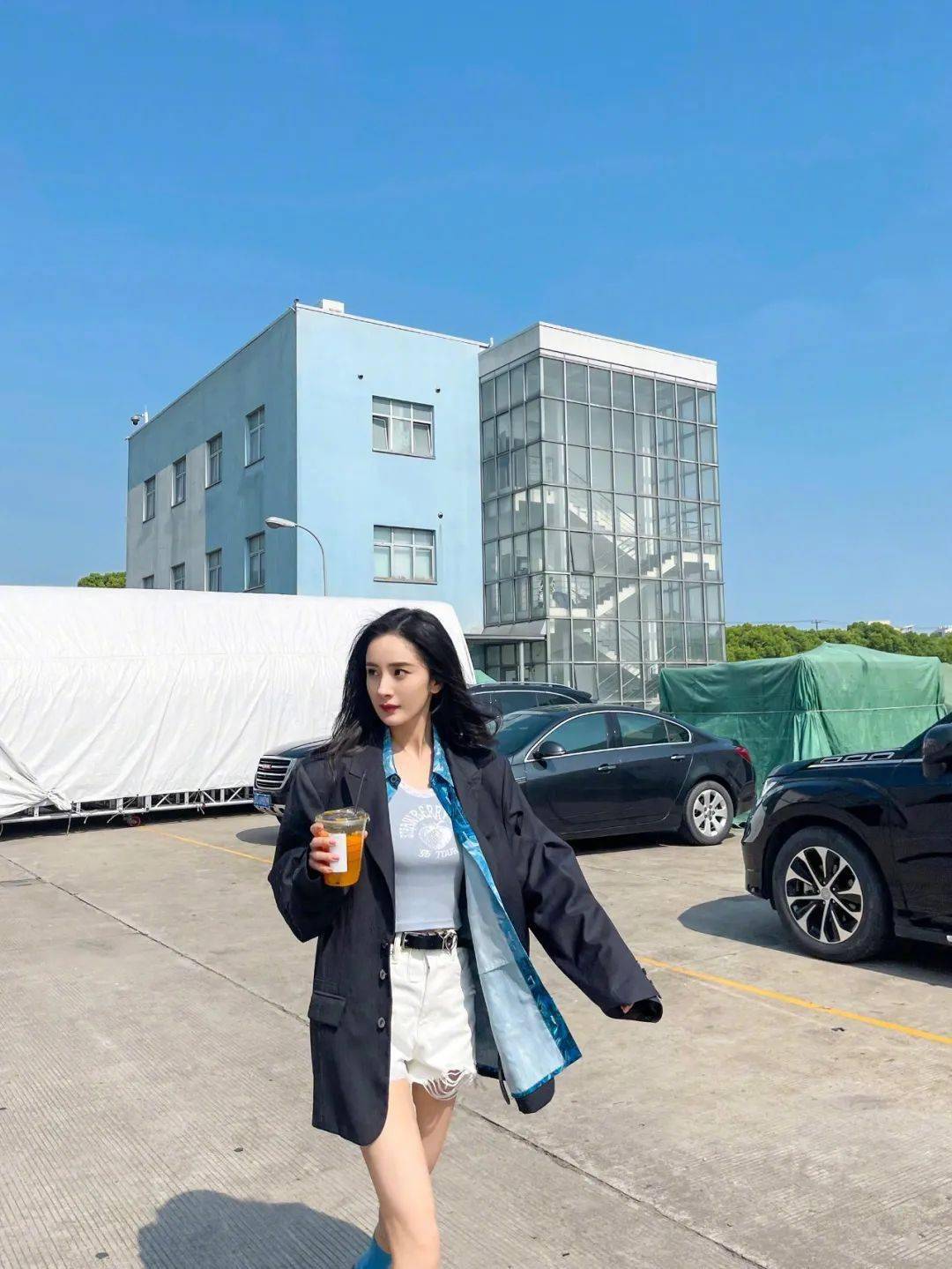 杨幂 这么多年过去了，杨幂的下衣失踪依旧看不腻啊