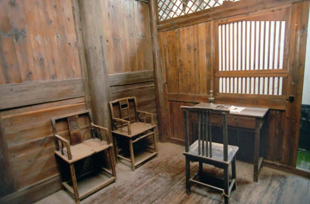 儒雅与壮烈怀念瞿秋白草地说人解史