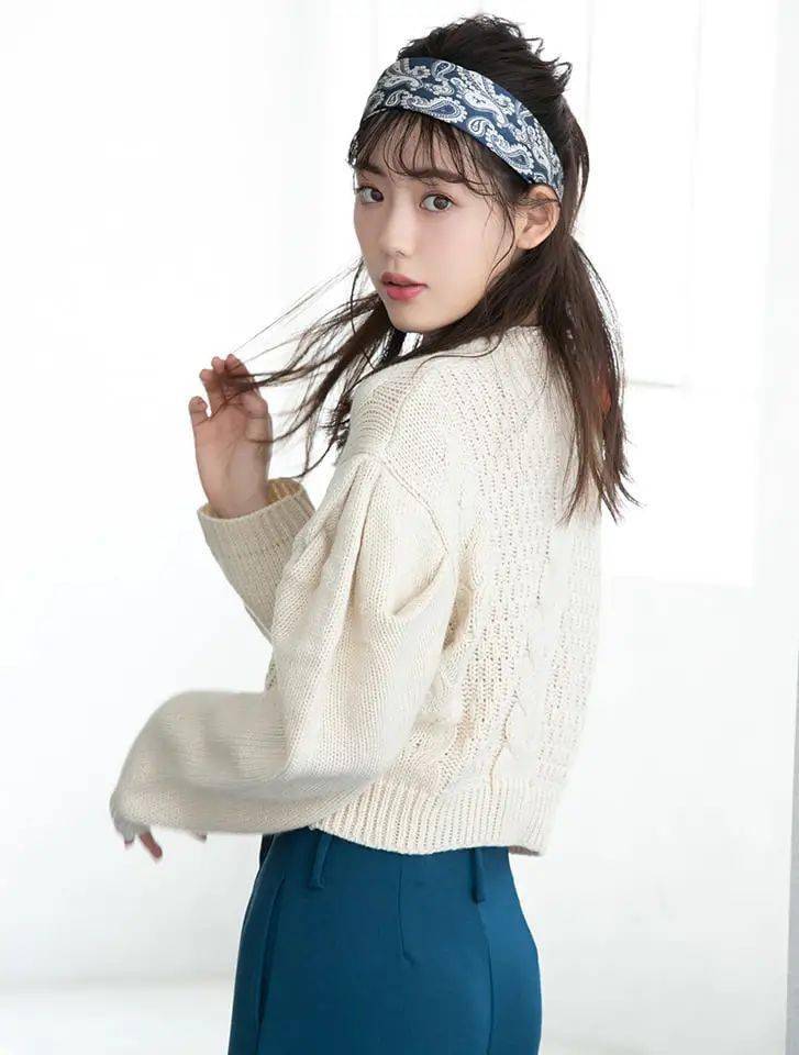 中村里帆的8款秋冬针织衫推荐