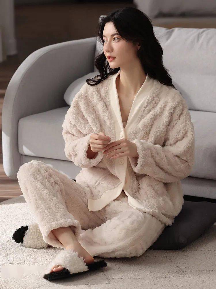 分之一 又美又舒服的毛绒家居服，软糯温暖堪比裸睡，让我待在家里再也不想出去了！