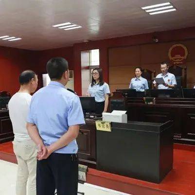 令人发指！赣州一男子猥亵竟猥亵亲生女儿！被判刑两年、撤销监护人资格！_孙某