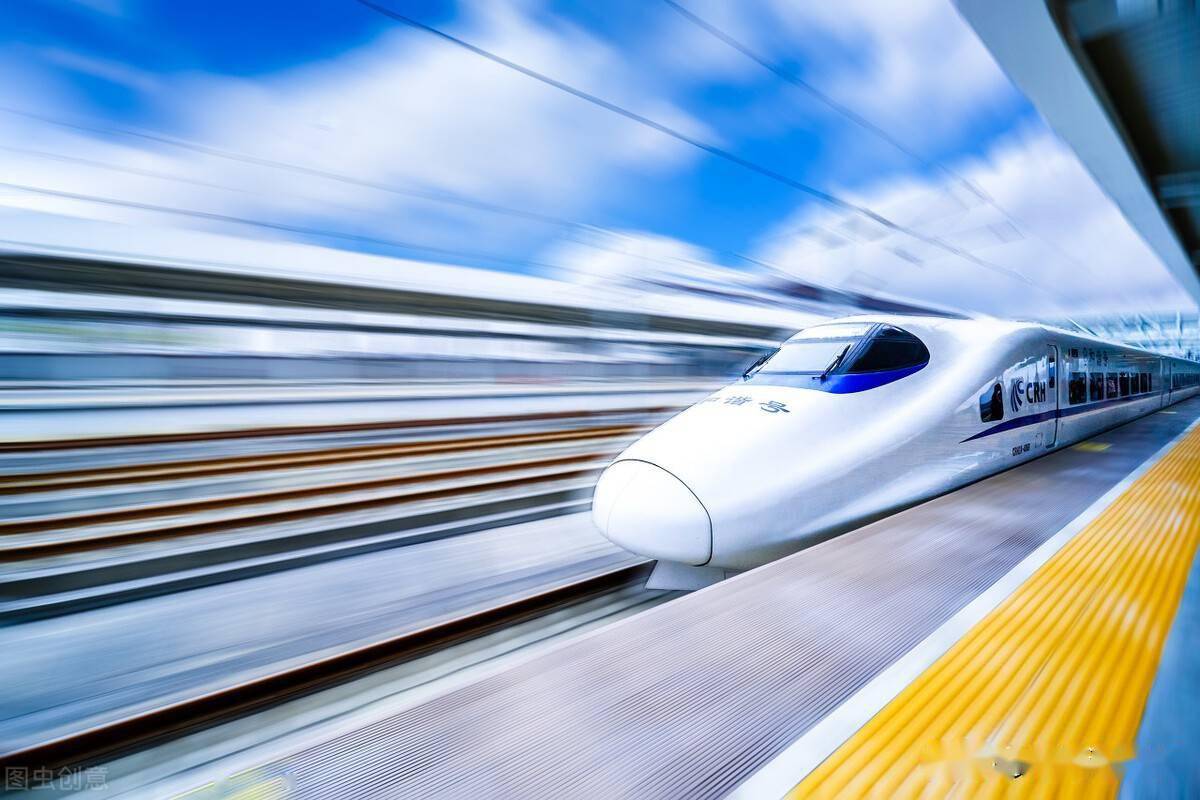 这段铁轨就等着你的车轰隆隆地压满全身而你高铁飞驰恍若蜻蜓点水感觉