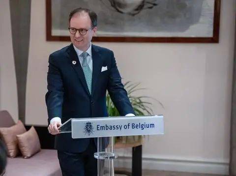 比利时驻华大使希望到北京冬奥会赛场看滑雪比赛