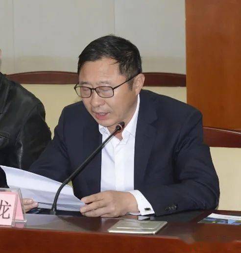 辽宁省河北商会会长郑学龙大家观看了铁岭市宣传片.