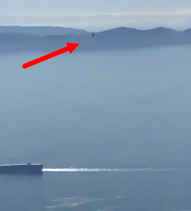 人形飞行物频繁现身美国 背后藏了什么秘密 Fbi 已找到答案 飞行员