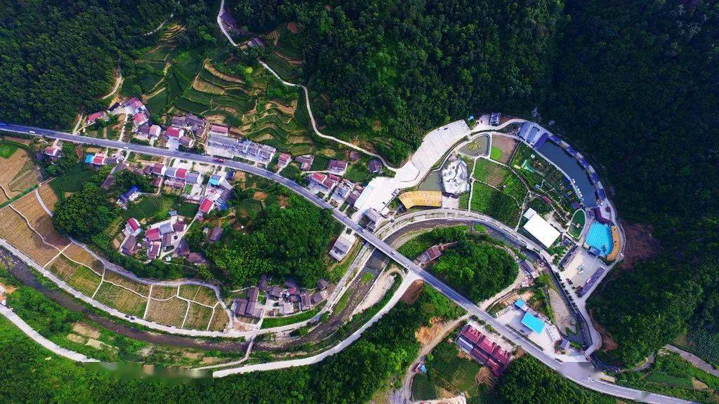 去打卡丨饶峰驿站枫叶红了