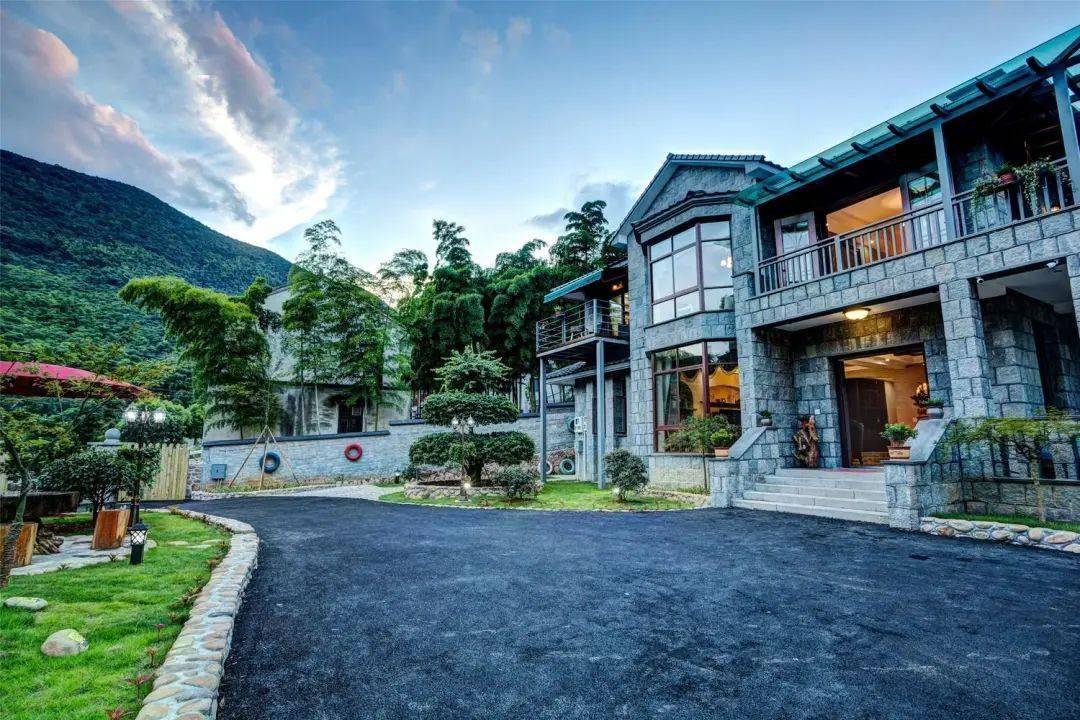 莫干山不止夏天避暑,它的秋天更迷人!周末走起,赏秋去?_劳岭村