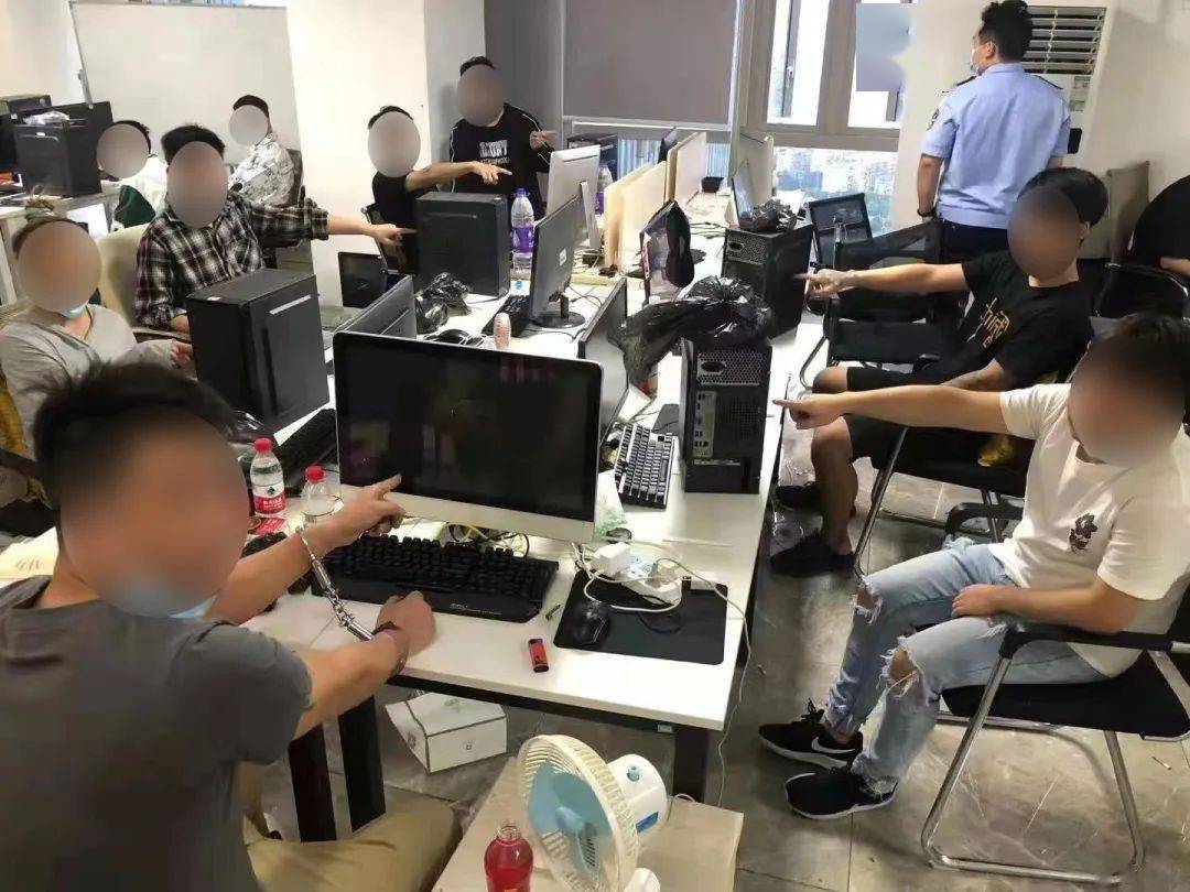 35名诈骗分子被抓其中还有女翻译