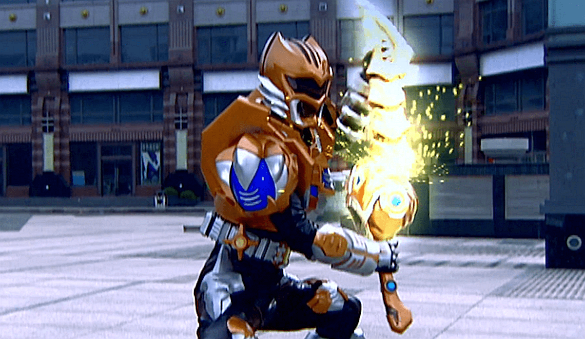 铠甲勇士7把神器级别的刀炎龙铠甲的烈焰刀是明界最强的刀