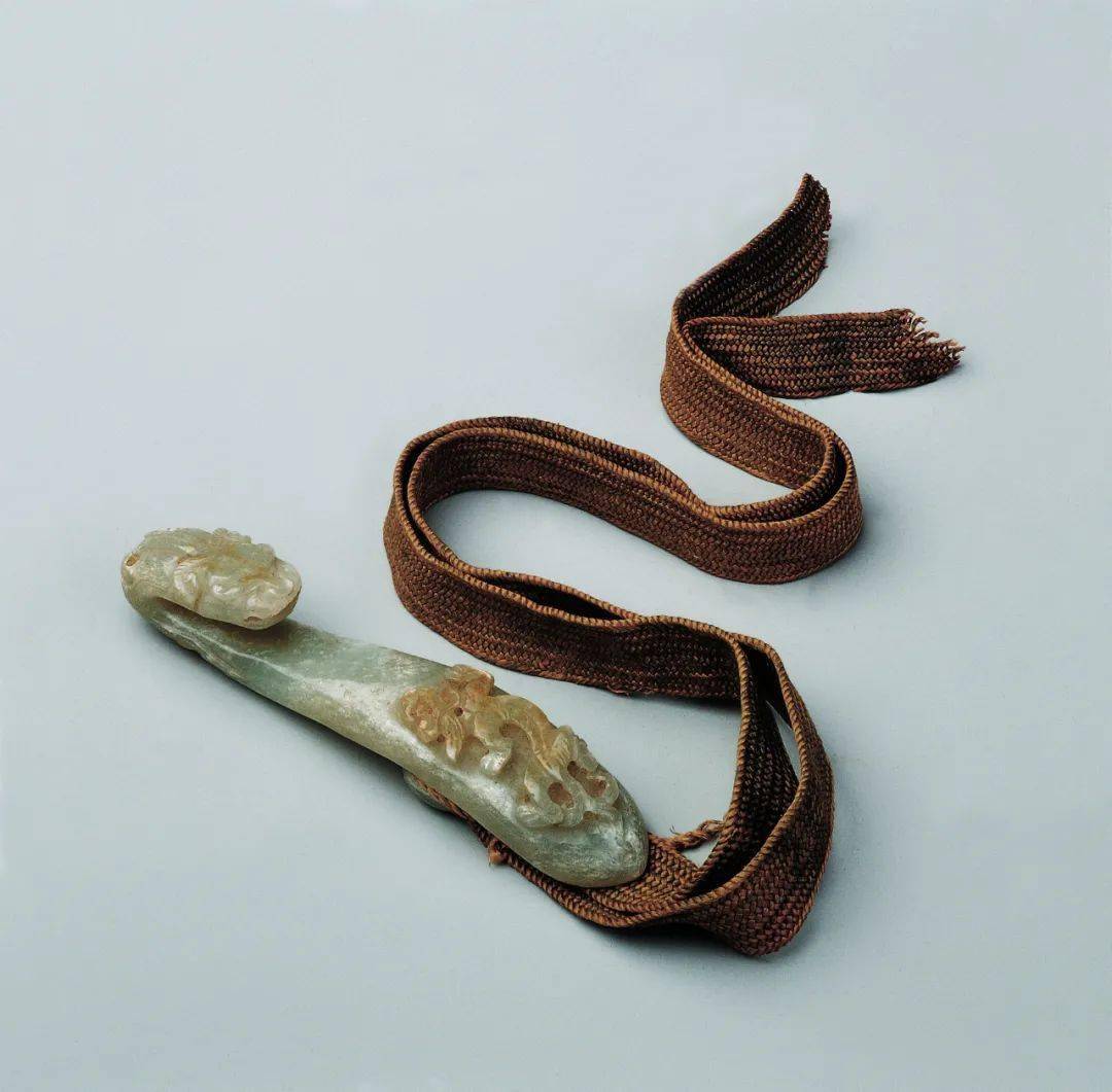 甘肃馆藏精品丨螭虎纹玉带钩_元代