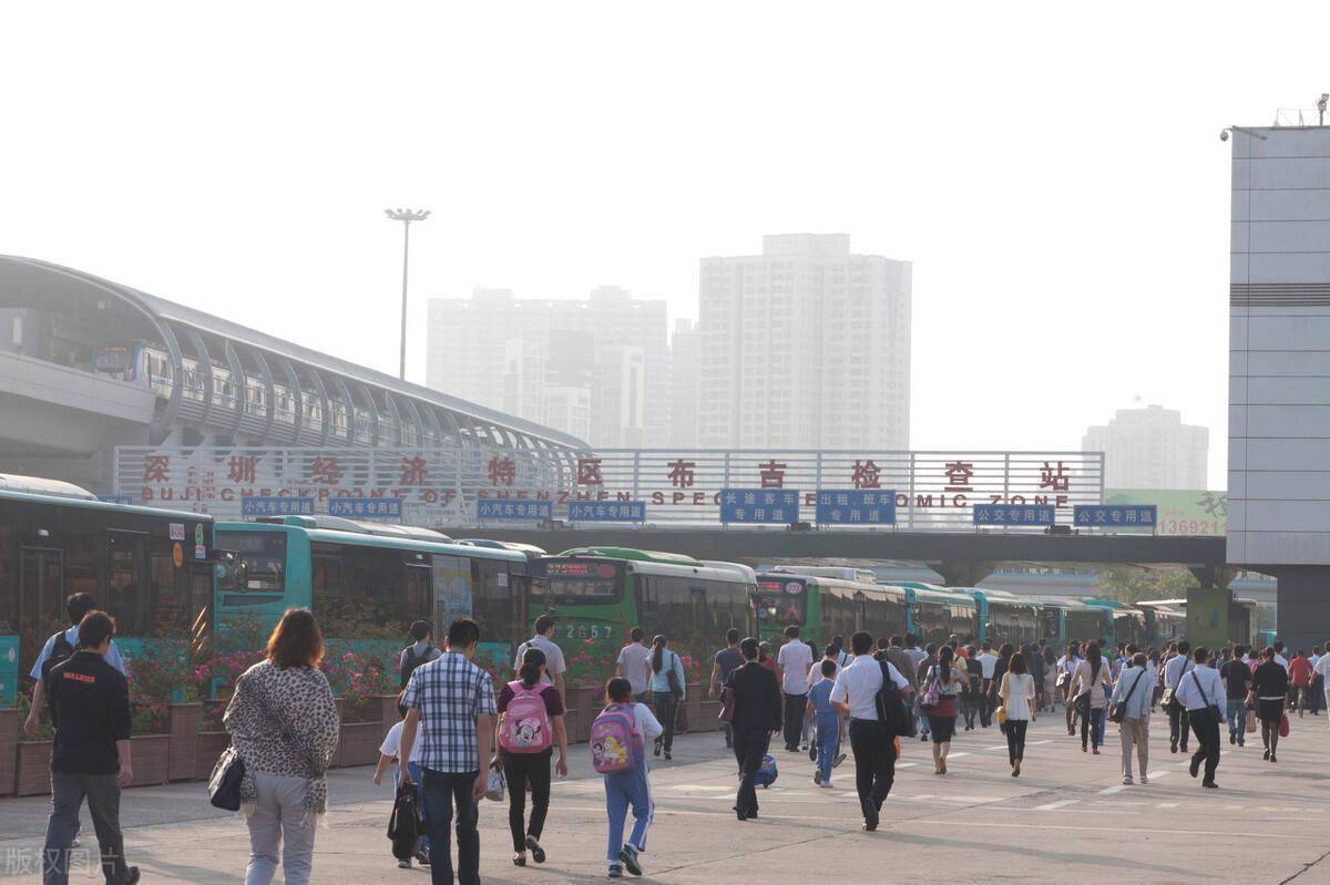 我,公务员,在海关工作,告诉你能拿到多少收入?工作待遇如何