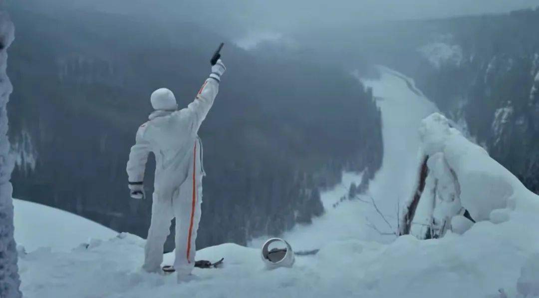 出舱任务圆满成功！听说航天员配枪上太空，出舱要带吗？