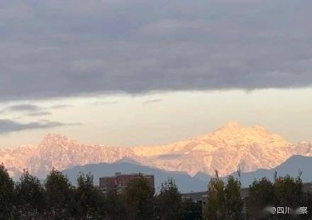 雪山|羡慕啊！成都一高校校内就可观雪山