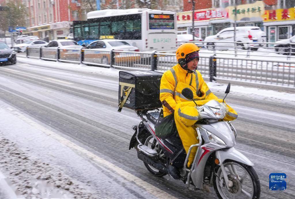 风雪,风雪|以雪为令，风雪中有他们守候