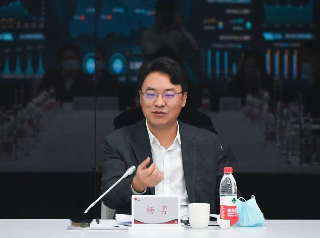 杨勇聚焦重大多跨场景应用打造更多具有慈溪辨识度的数字化改革成果