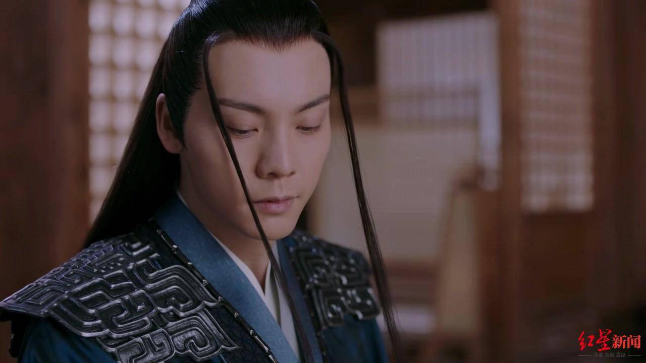 陈伟霆|小邱鉴剧｜杨幂新剧首播：古装造型亮眼，剧情仍显老套