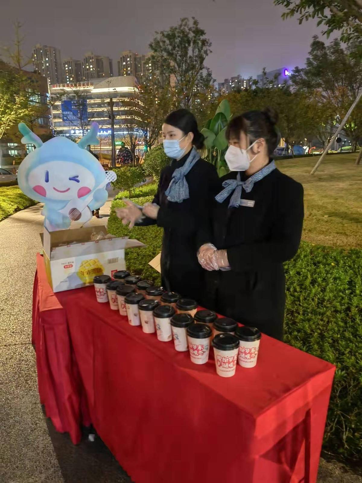 今年冬天温暖成都的一杯奶茶