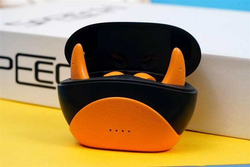 引领潮流的跨界轻奢单品 乐旷陶瓷蓝牙耳机评测：顶级音质表现